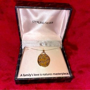 NWT sterling silver family tree pendant